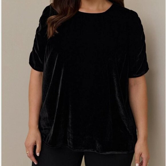 Torrid Women's Short Sleeves Velvet Caterpillae Sleeves Top - 2X - Picture 1 of 9